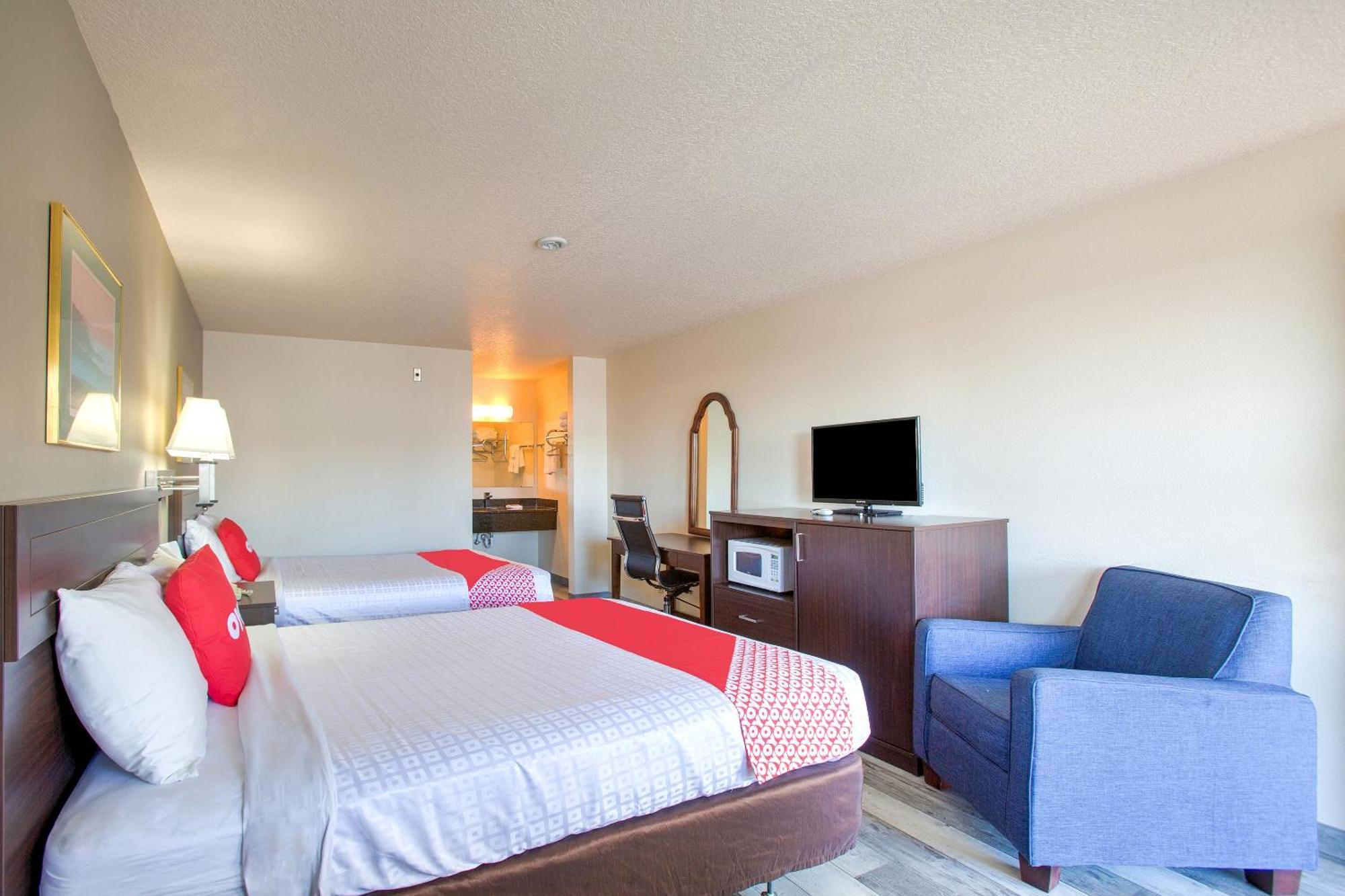 Oyo Woodland Hotel And Suites Dış mekan fotoğraf