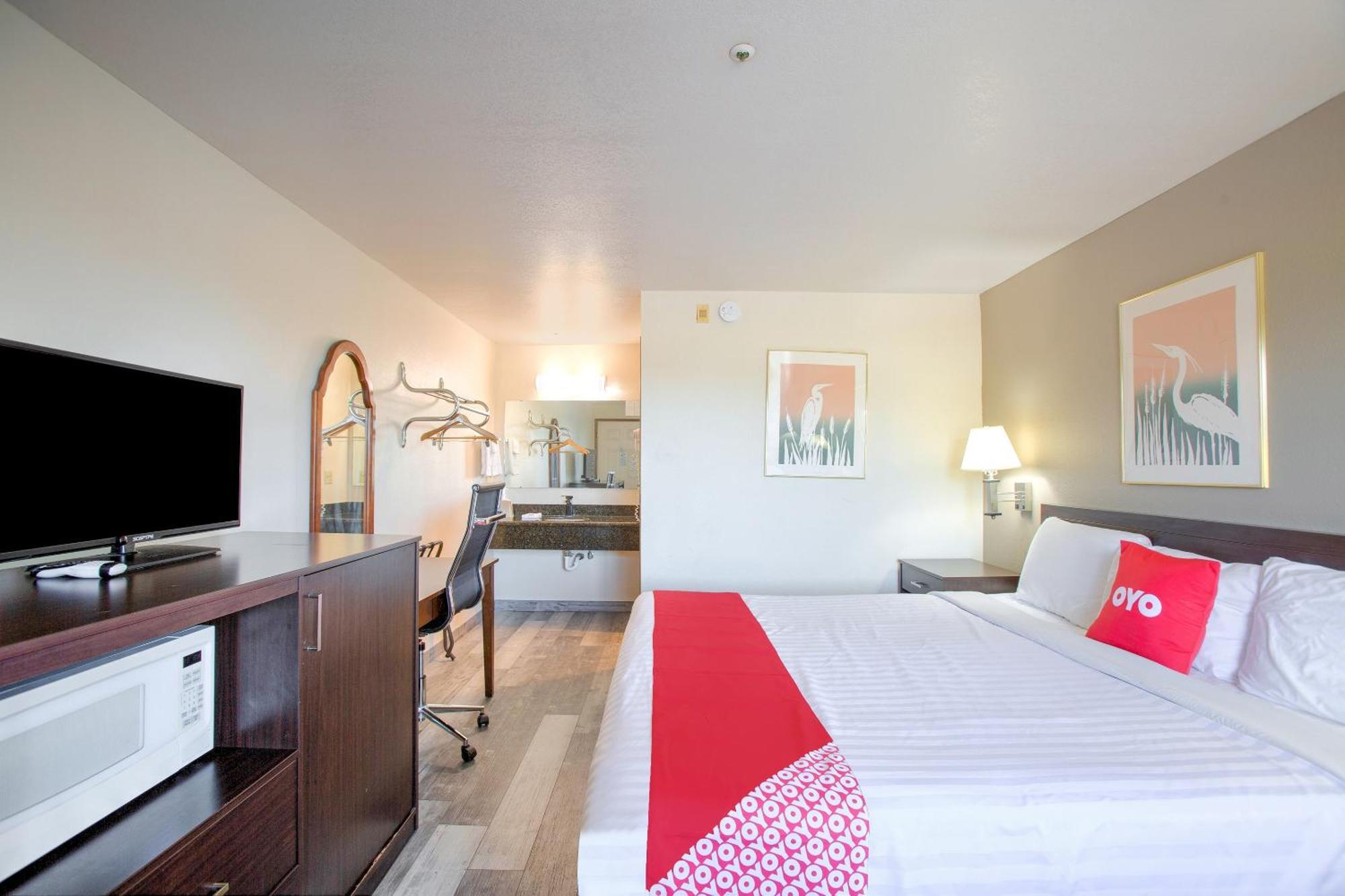 Oyo Woodland Hotel And Suites Dış mekan fotoğraf