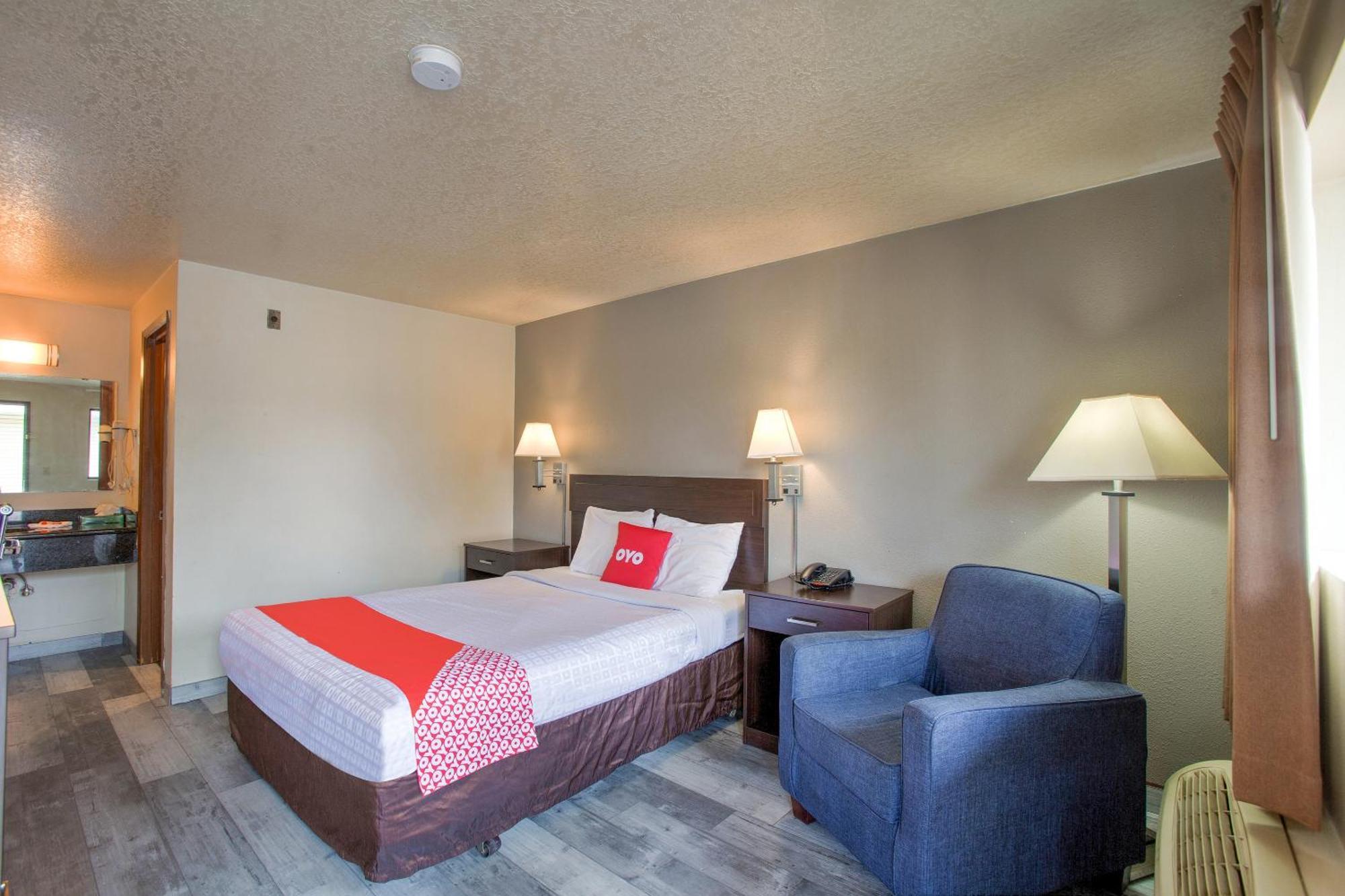 Oyo Woodland Hotel And Suites Dış mekan fotoğraf