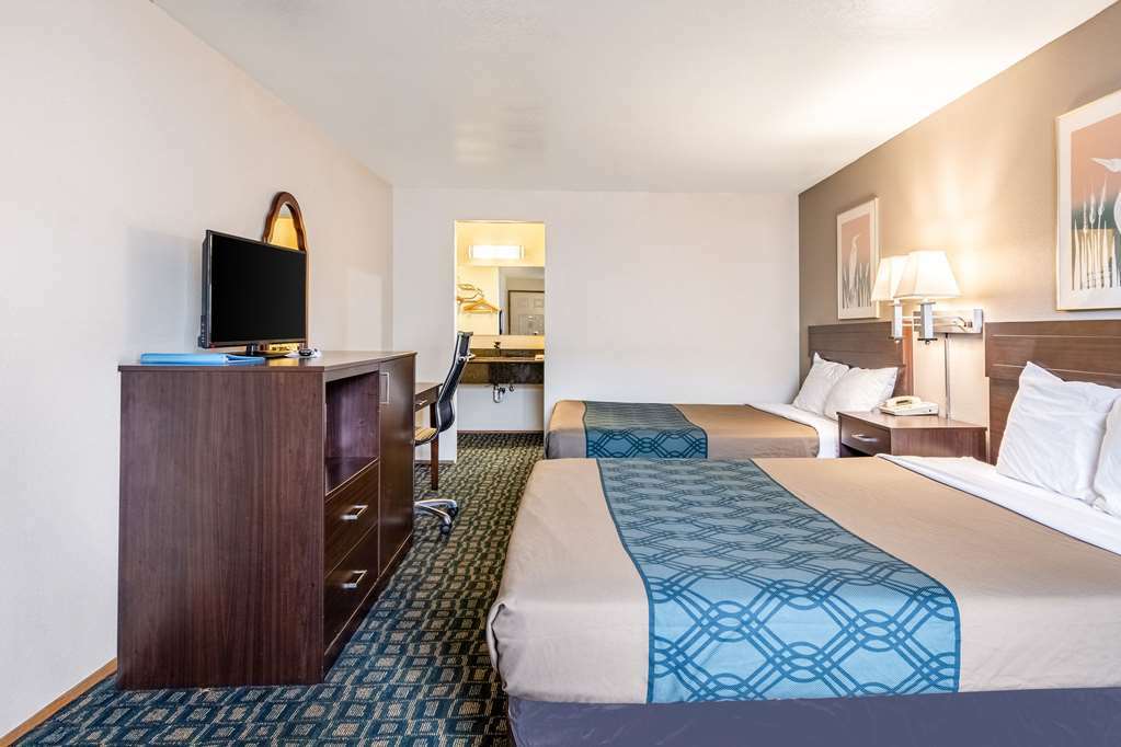 Oyo Woodland Hotel And Suites Oda fotoğraf